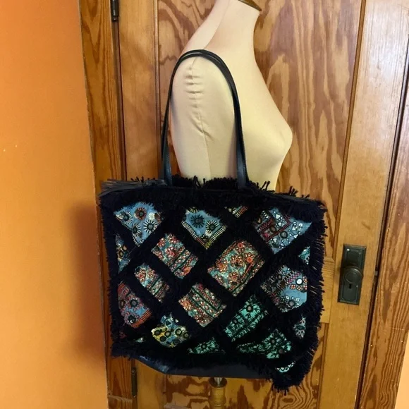 NWOT Ibban patchwork fringed oversized purse - Picture 12 of 14
